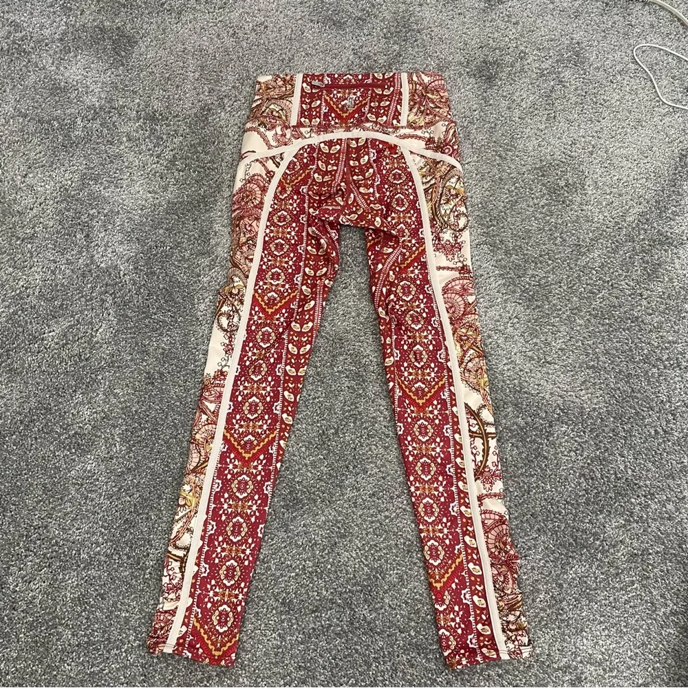 Free People Movement You’re A Peach Leggings - Picture 4 of 12